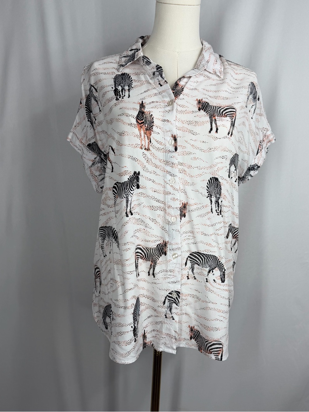 Jane And Delancey Button Down Short Sleeve Zebra Blouse Size Large White